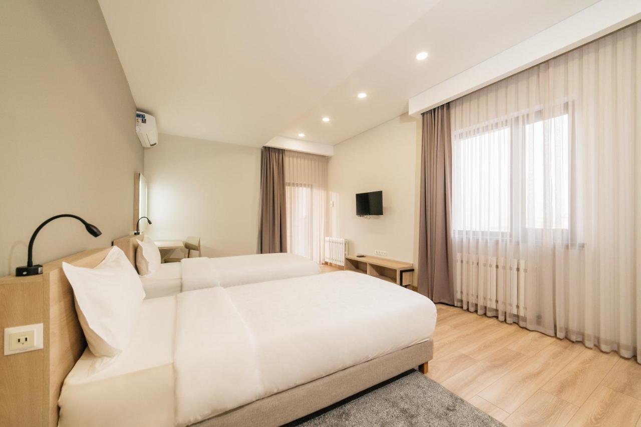 Solutel Apartments-34 Бишкек Экстерьер фото