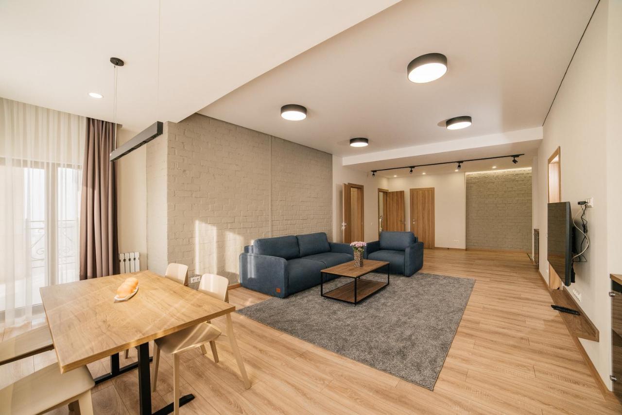Solutel Apartments-34 Бишкек Экстерьер фото